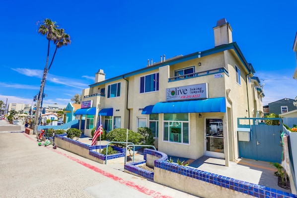 Gail's Mission Beach Getaway is located off of Santa Clara Place right behind the Olive Bakery