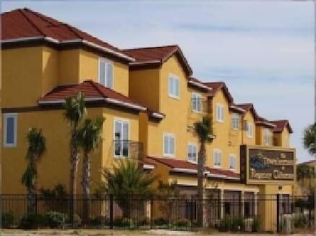 The Townhomes of The Regency Cabanas Complex