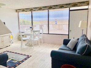 LOVESEAT AND VIEW
