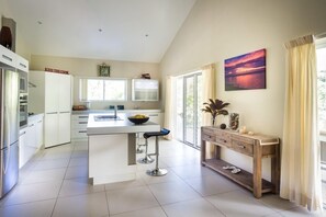 Fully contained kitchen