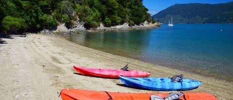 The beach and 3 kayaks ready for you to enjoy