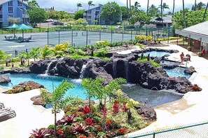 Cliffs Condo New Tropical Pool & Recreation Area