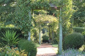 Ryland Estate gardens