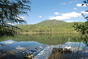 Spoon lake with Dock and Boat Steps from the Door