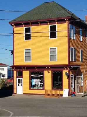 Harbor-side Apartment's Building Exterior-Entrance Door Front-Left.