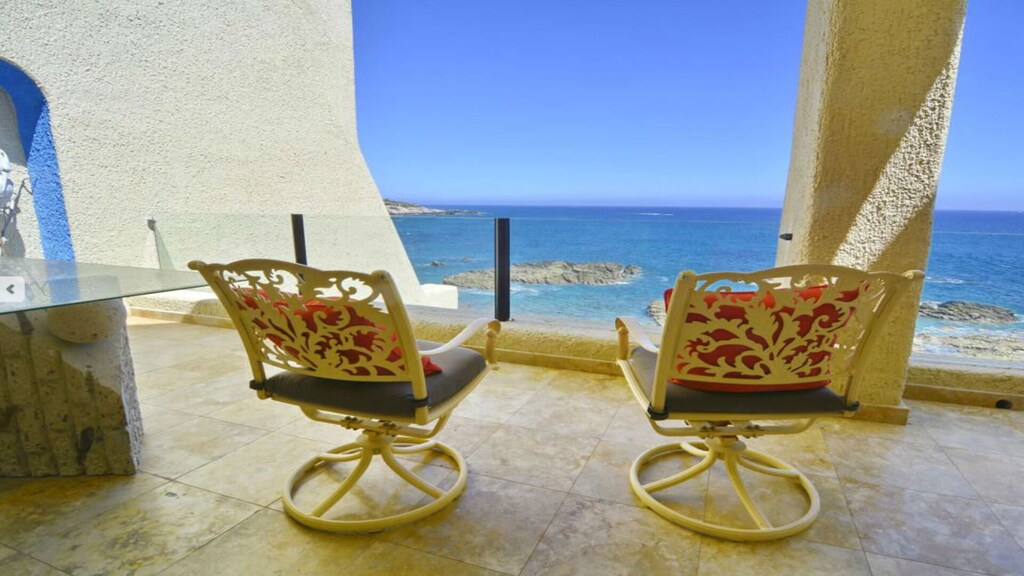 Casa Mar Azul, a Stunning Oceanfront Condo - Cabo San Lucas