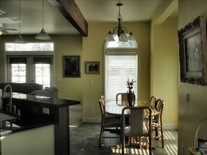 Spacious Dining Area Makes Eating In Fun!