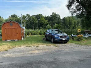 3-4 car parking