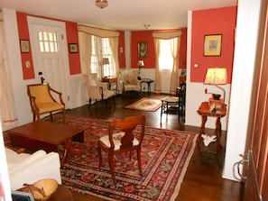 Living ./ Sitting Room