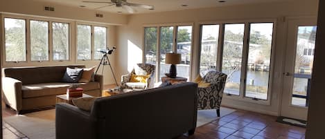 Living room w/ lagoon view