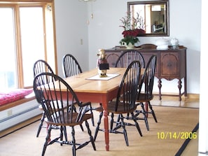 Large table seats 8 with ease