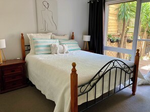 Queen sized bed in Bedroom 2