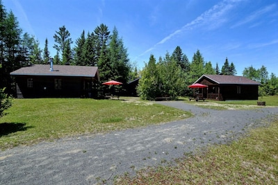 Beautiful cottage in Val-David - Log house #3