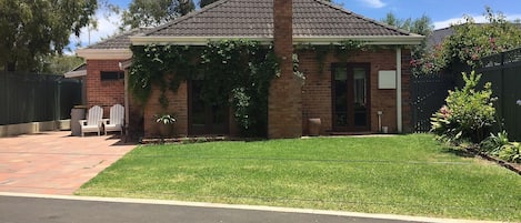 Quindalup Cottage