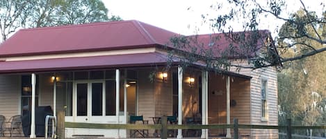 Lottie's Cottage at Baranduda Homestead