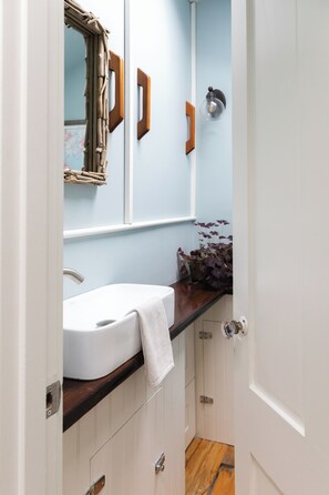 Main level half bath