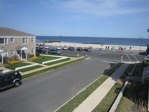 Just Steps to the Beach