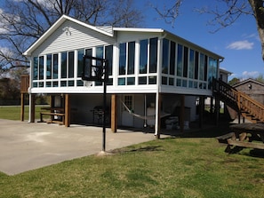 Awesome panoramic views while dining or relaxing on the large glassed sunroom