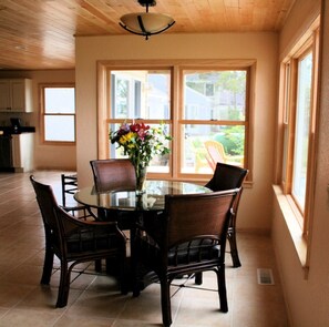 Breakfast Nook