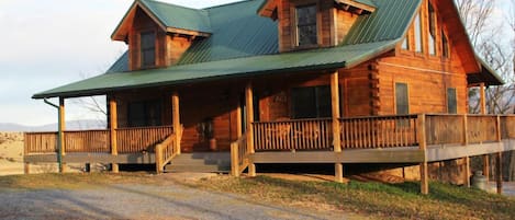 Front view of the Foggy River Lodge