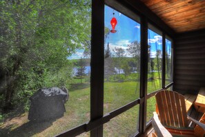 Screened in porch