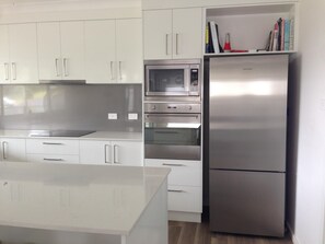 Cook up a storm with excellent kitchen amenities 