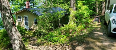 Cabin overlooking Seneca Lake