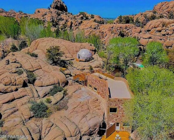 Welcome to the Wildly Spectacular Cave Castle in the gorgeous Granite Dells! 