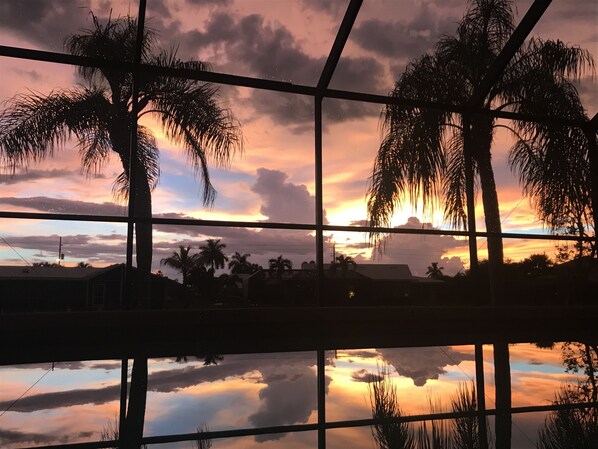 Sunset on the lanai.