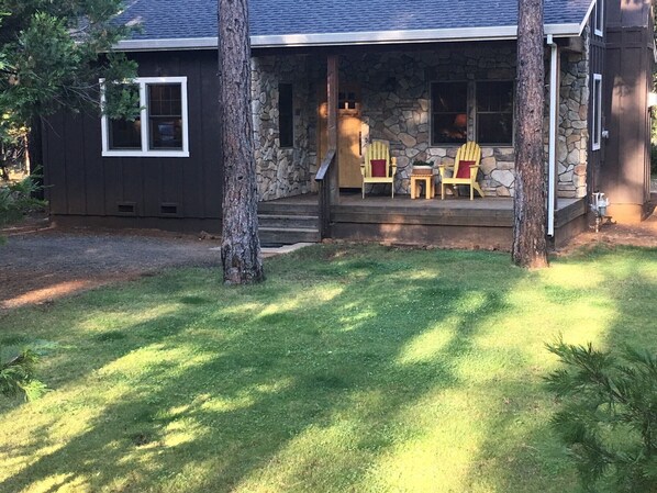 Welcome to Stonehouse Cabin
