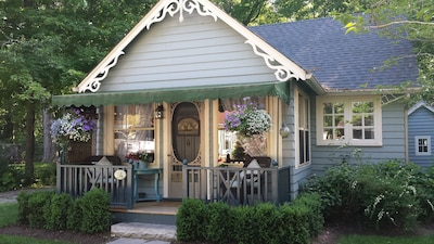 Relax on the front porch & watch the world go by 