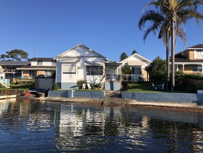 Tranquil Shores is the smaller cottage on the right