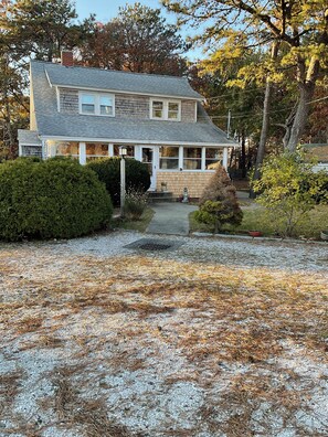 A unique home that sleeps 8.  Good pets welcome.