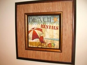 We love to share our beach with visitors.
Our condo sleeps 6 comfortably 