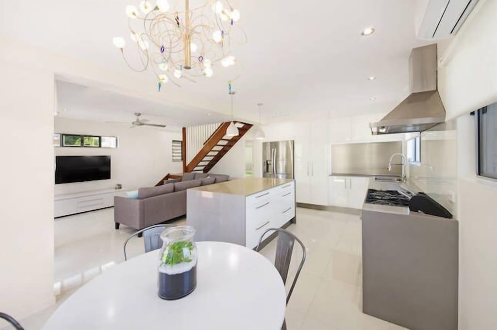 Burleigh Beach Retreat