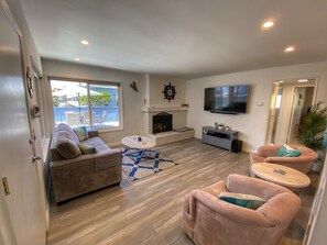 Family Room w/ Smart TV
