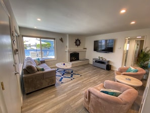 Family Room w/ Smart TV