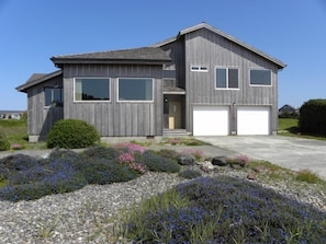 Spacious home across from the ocean