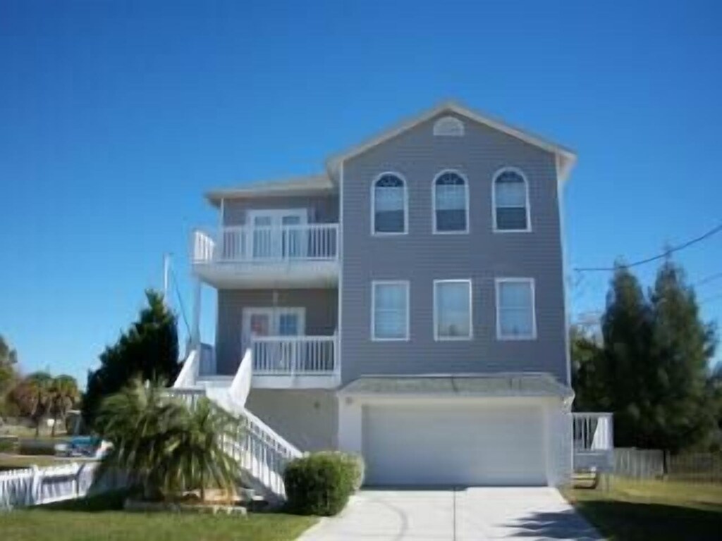 Hudson Beach Real Estate