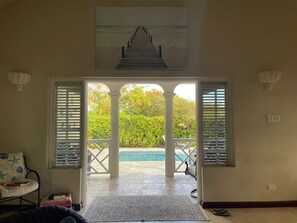 Beautiful indoor/outdoor living space
