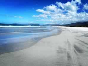 Sand and blue water for 11km