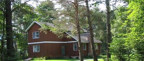 Summer View of Rufe House
