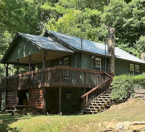 Brett's Falling Waters Cabin