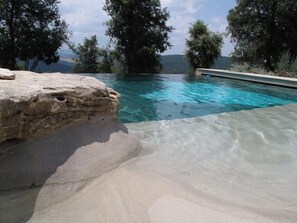 Pool with fantastic Tuscana hills view 