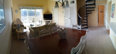 Bethany Bay Family Condo, Quiet and Relaxing, Wetland Views, Four Bedrooms