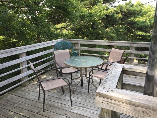 upper deck accessible off master bedroom or by stairs from lower deck 