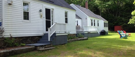 Front view of the 1800 sq. feet house. Private and comfortable home.