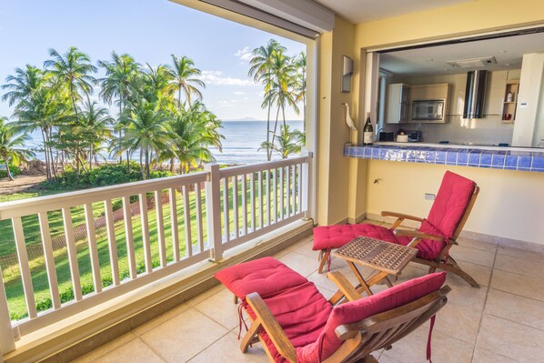 Look out from your patio directly onto Marbella’s private beach. Great views!