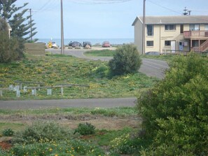 100metres to surf beach