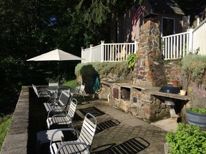 BBQ Patio overlooking the lake